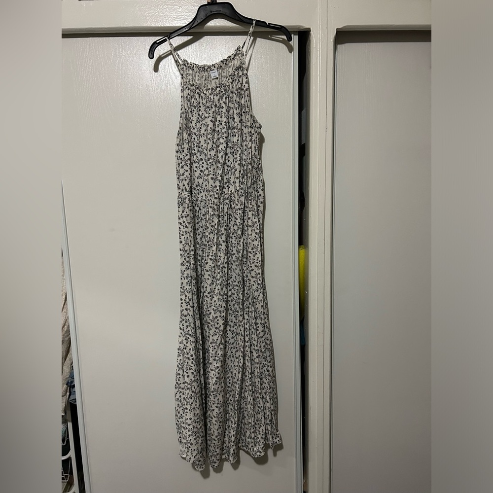 Maxi length white dress with black detailing
